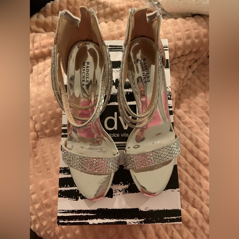 Badgley mischka heels